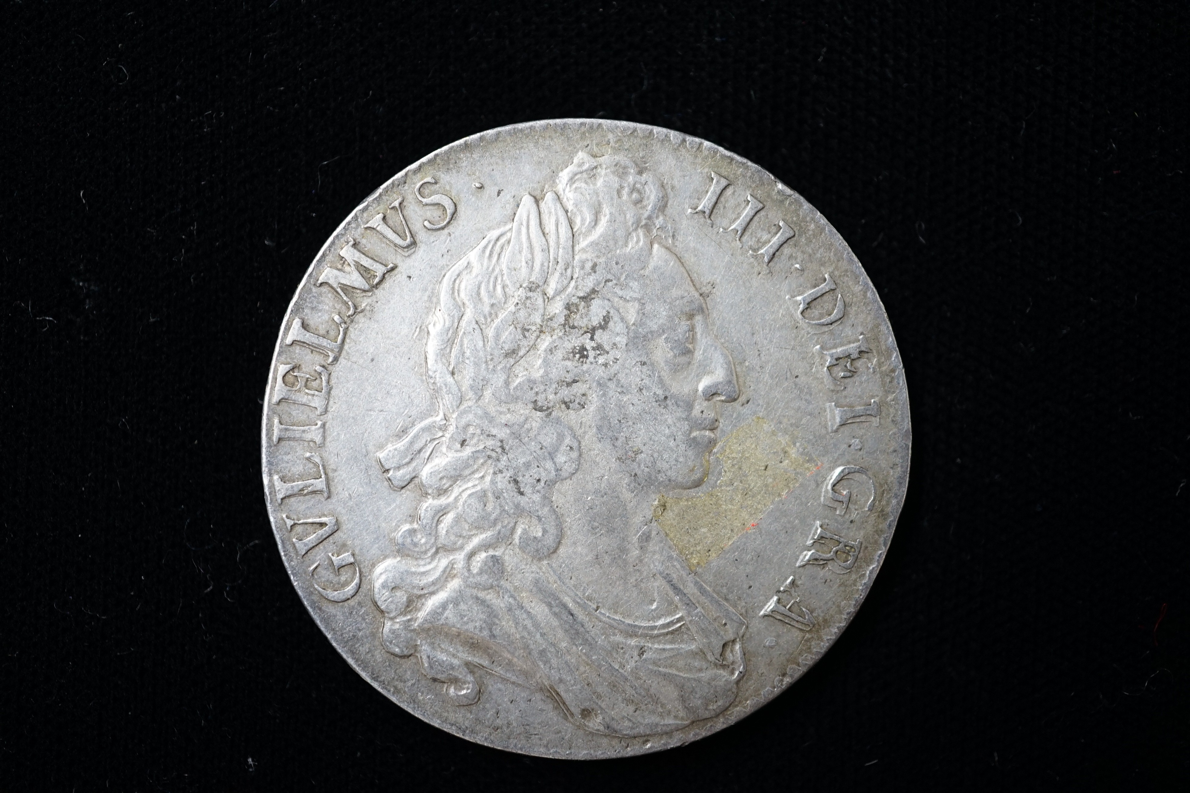 A William III crown 1695, AVF